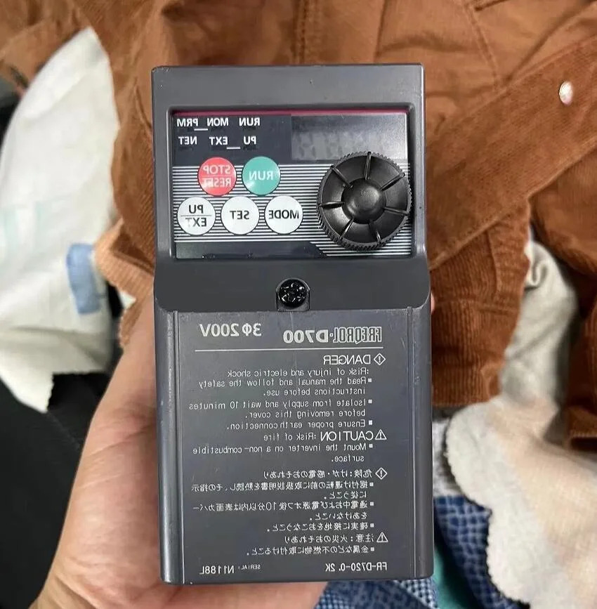 FR-D720-0.2K 3개월 으로 잘 작동함