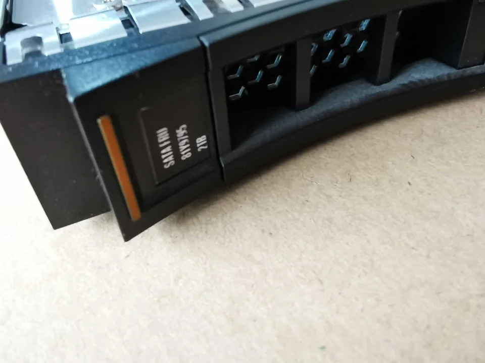 스왑 SATA 3.5 G2HS 81Y9794 81Y9795 81Y3864 2TB 7.2K 6Gb