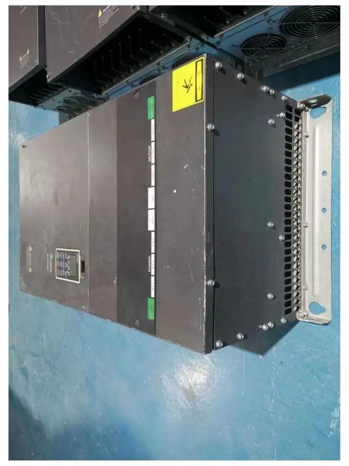 리퍼 VFD1320C43A 인버터 완료