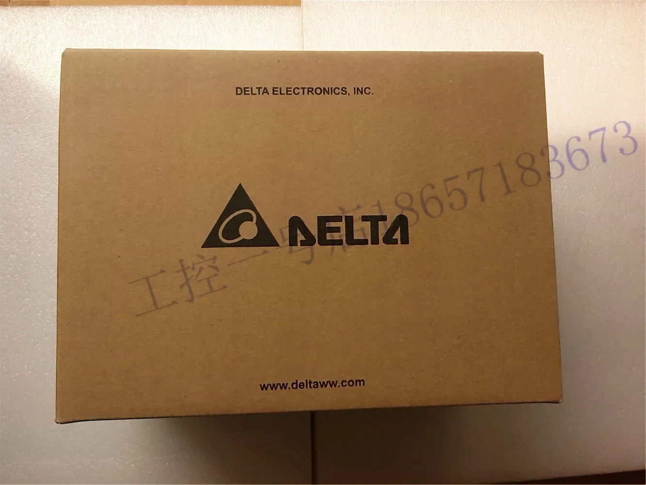 오리지널 대만 델타 B 시리즈 인버터 VFD015B43A 380V/1.5KW