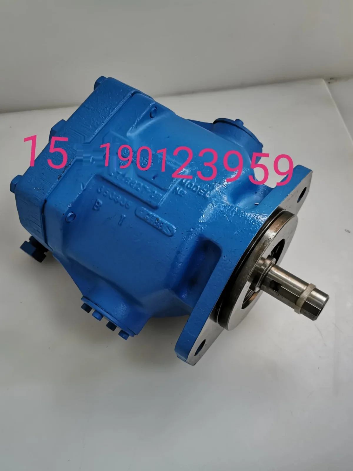 ETN Eaton VICKERS 유압 펌프 02- 341552  PVQ20-B2R