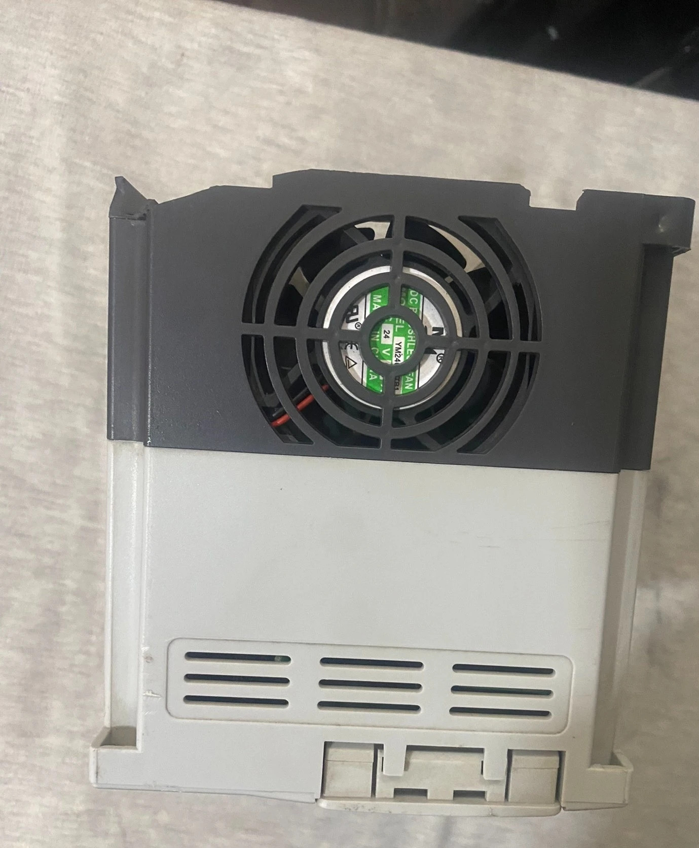 SY8200H-2S2R2G 2.2KW 10A 작동 상태 3개월