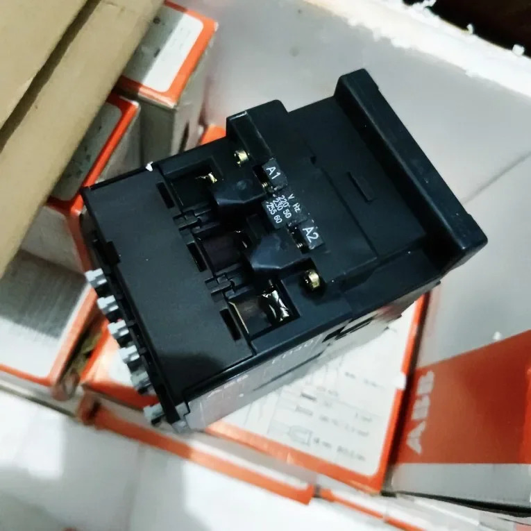 ABB EB40 EB40-30-10 220-240VAC