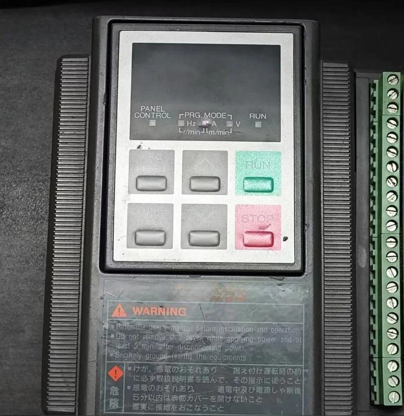 FVR0.2E9S-2 3P 0.2KW 인버터 3개월 으로 잘 작동