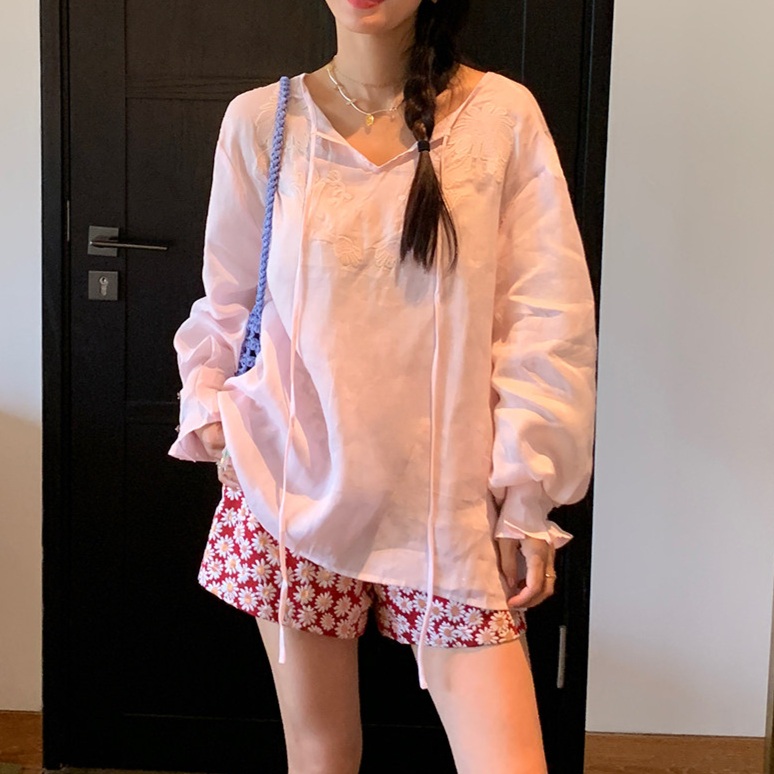 헨리넥 모시100 긴팔블라우스 끈달린 유니크 루즈핏 꽃자수 러플손목디자인 여름 연핑크 - 상품 이미지