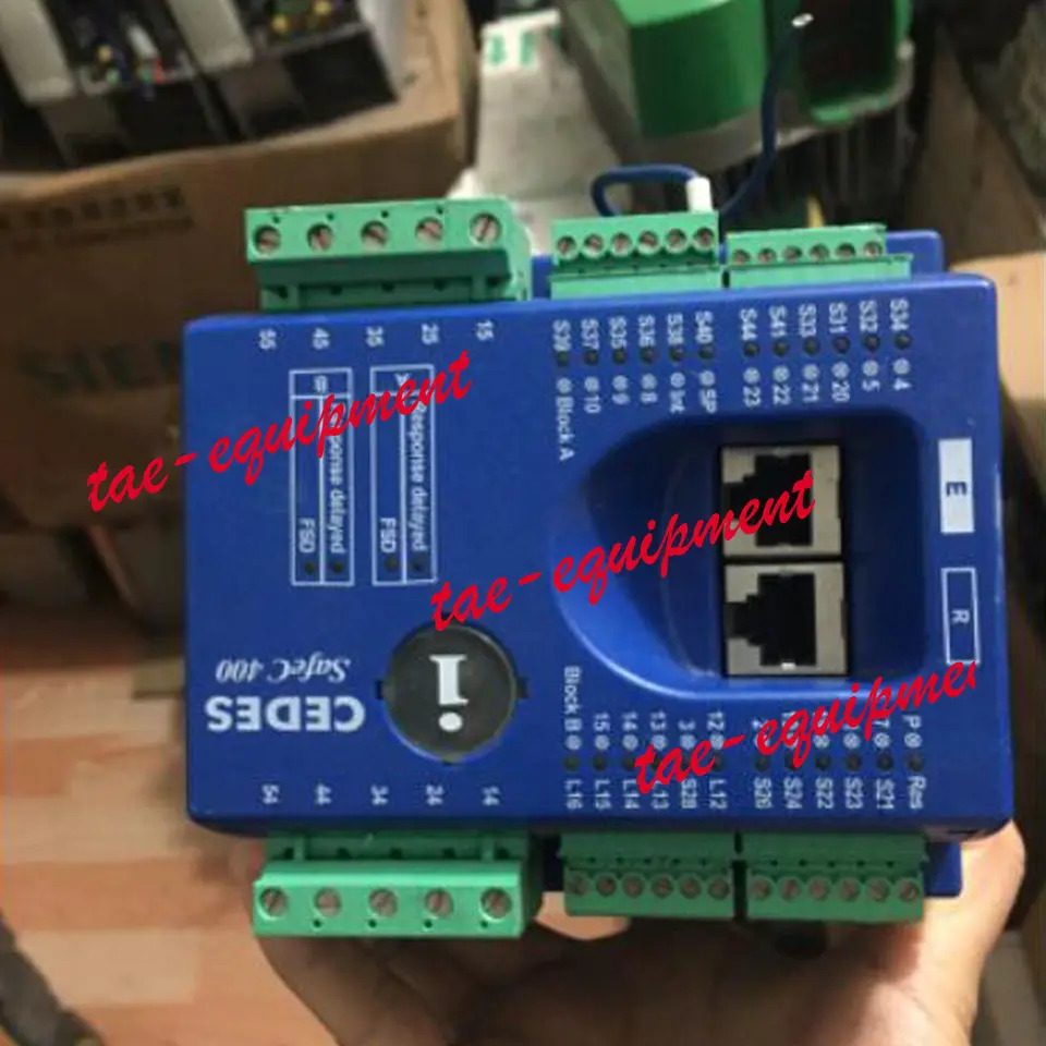 CEDES SafeC 400-8C 안전 컨트롤러 고품질