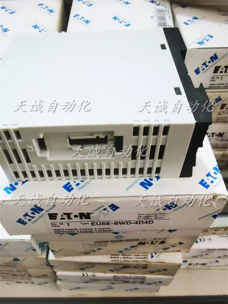 오리지널 Eaton 뮬러 모듈 EU5E-SWD-4D4D 24VDC 0.5A 포장