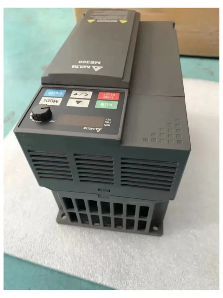 리퍼 VFD17AME43ANNAA 인버터 완료