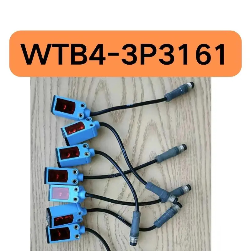 리퍼 WTB4-3P3161 광전센서 1028097 완료 기능이 손상