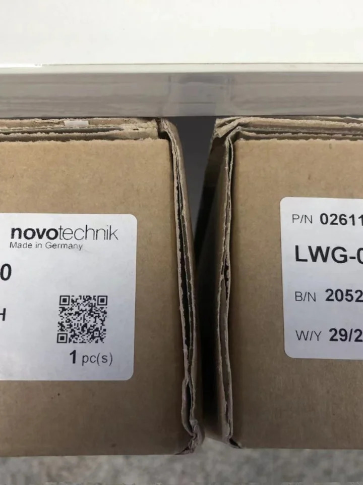NOVOTechnik 변위센서 LWH-0100사가능