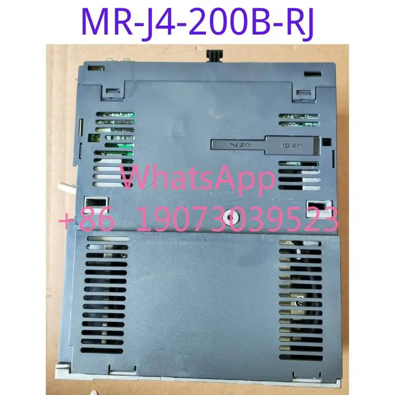 리퍼된 드라이버 MR-J4-200B-RJ 2KW 기능이 그대로 리퍼되었습니다.