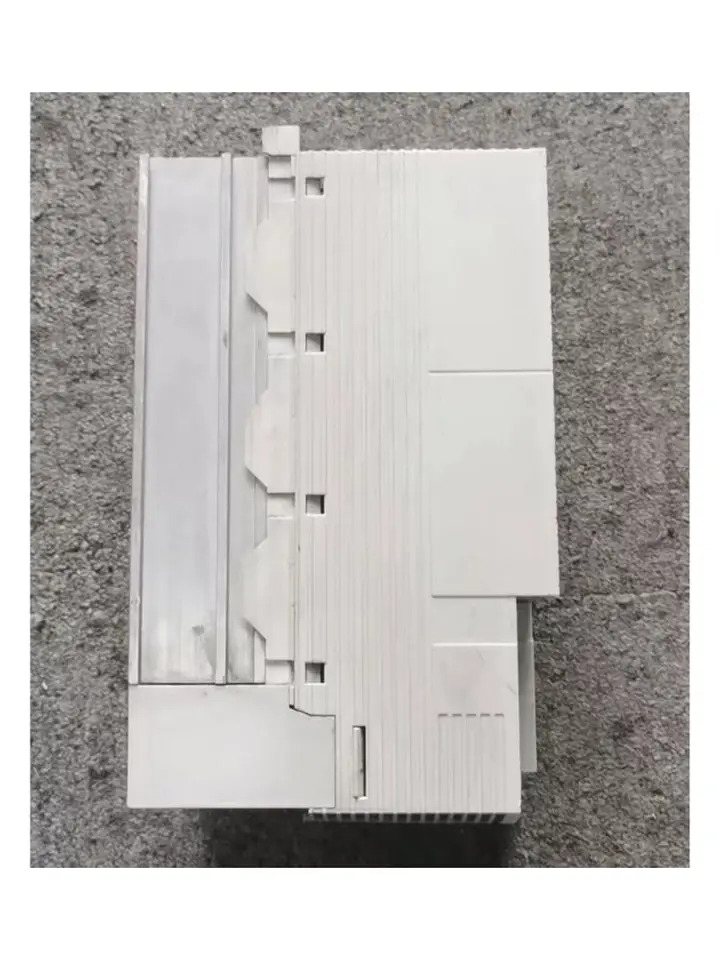 리퍼 E82EV113-4B000 인버터 완료