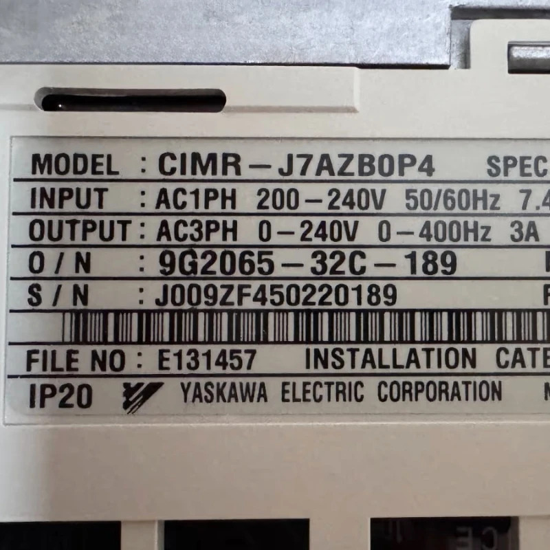 새 Yaskawa CIMR-J7AZB0P4 인버터
