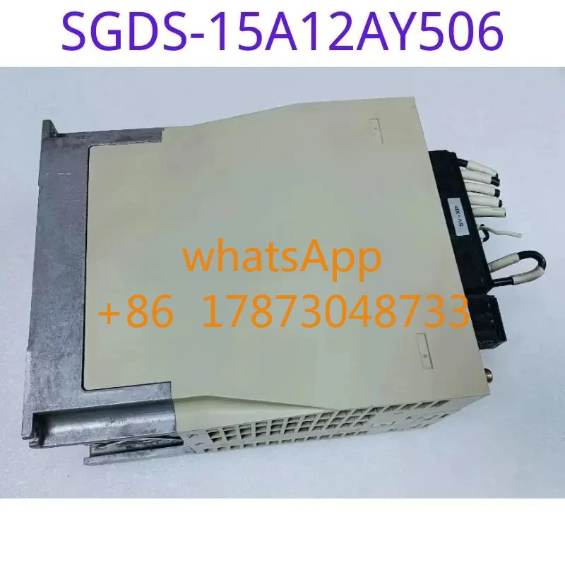 리퍼된 드라이버 SGDS-15A12AY506은 기능적으로 리퍼되었으며 외관이 손상되지 않았습니다.