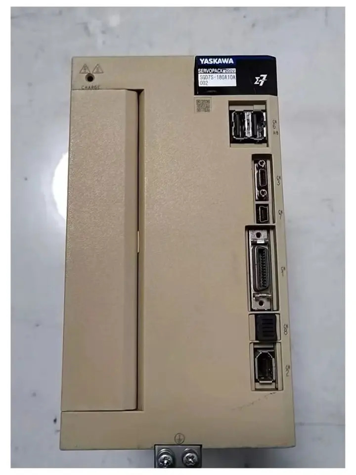 리퍼 SGD7S-180A10A 서보 드라이버 완료