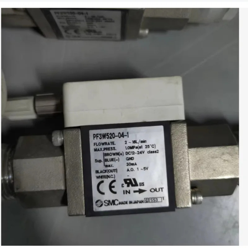 SMC 디지털 스위치 PF3W520-04-1