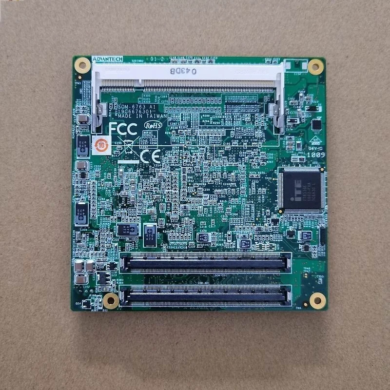 Advantech SOM-6763D 산업마더보드 SOM-6763 A1 B1 Comexpress 산업컨트롤러 D525
