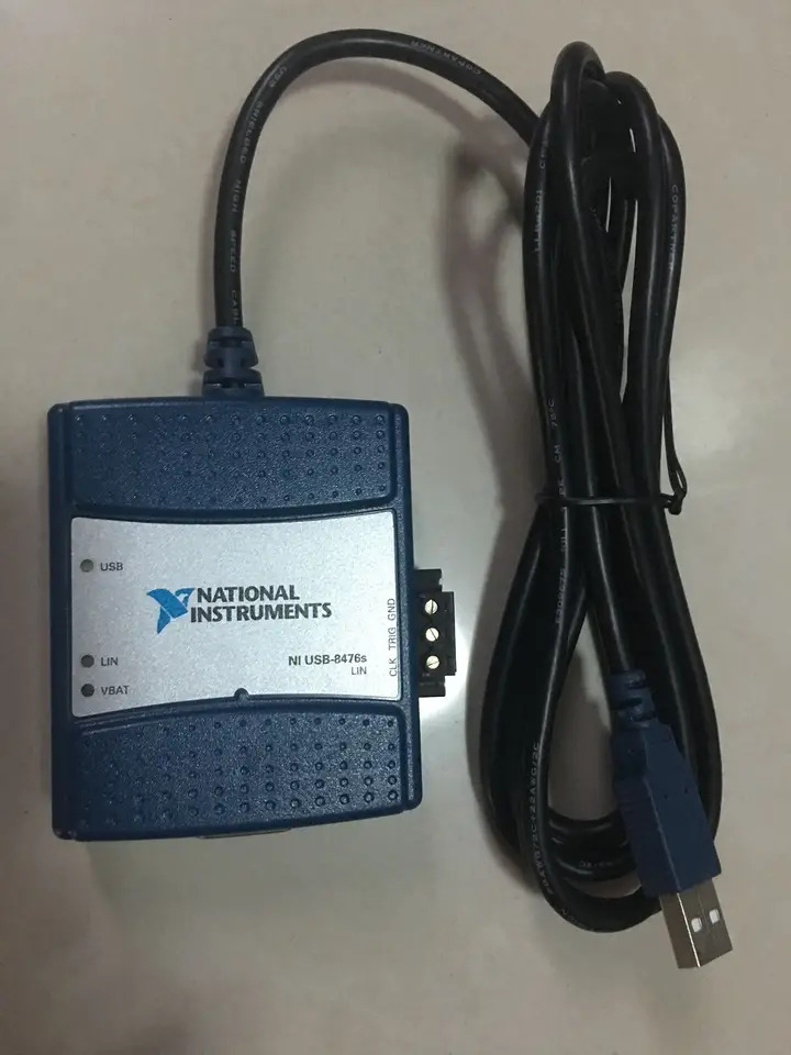 NI USB-8476S 오리지널