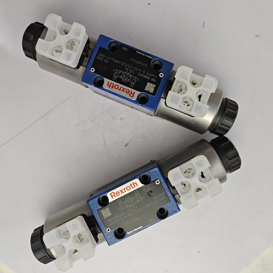 Rex roth 비례 방향 밸브 R900926975 4WRA6W30-2X/G24N9K4/V-589