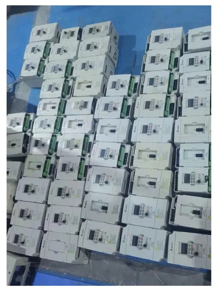 리퍼 VFD015M21A-Z 인버터 완료