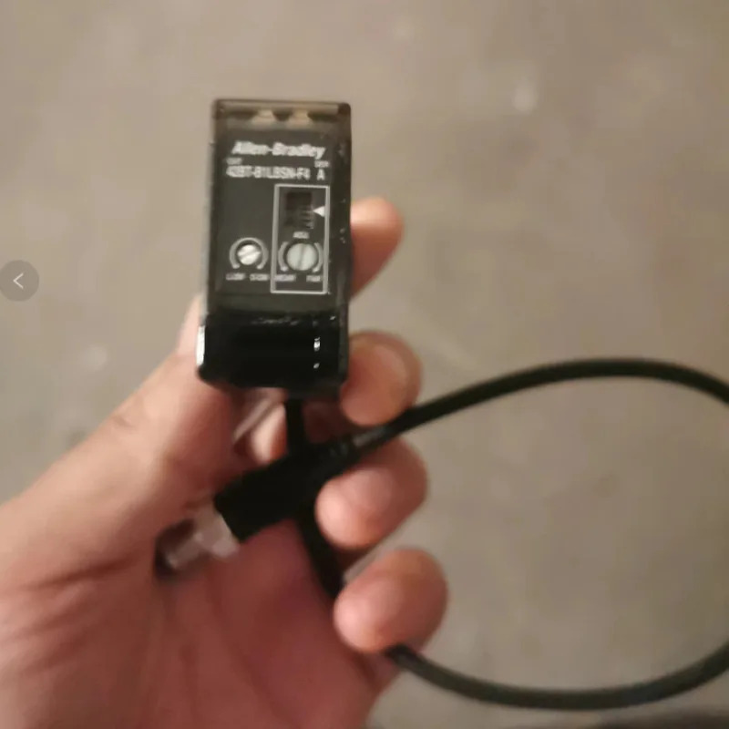 AB Rockwell 42BT-B1LBSN-F4 광전스위치