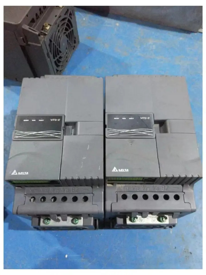 리퍼 VFD220E43A 인버터 완료