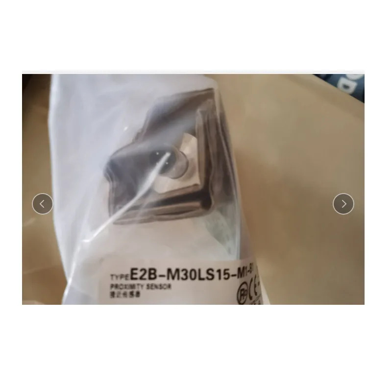 센서 E2B-M30LS15-M1-B1 OMS