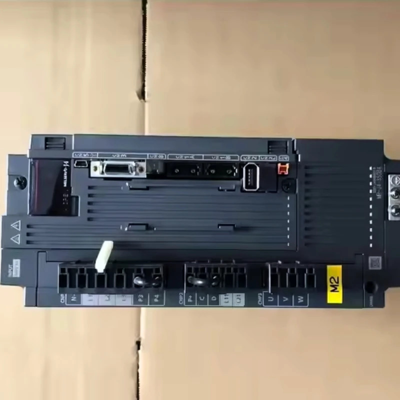 MR-J4-350B4 서보 드라이브 신