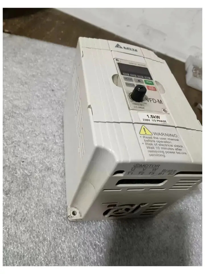 리퍼 VFD015M21B-J 인버터 완료