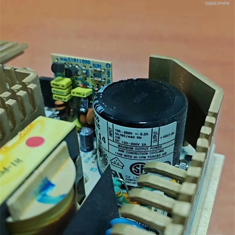 ASTEC 15V7.3A 110W LPS114리퍼 전원공급장치가 새 처럼 작동함