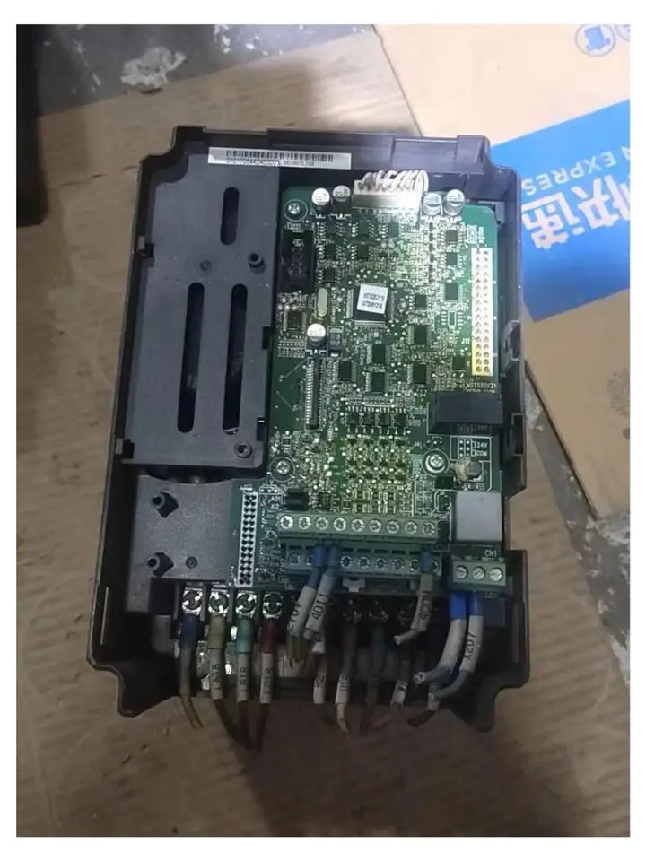 리퍼 완료 주파수 변환기 MD380T2.2GB 신