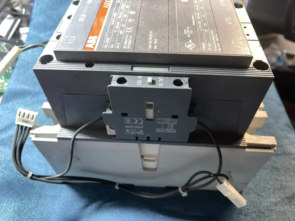 A300-30 ABB AC 접촉기 주파수 변환기 AC110 AC220V AC380 V