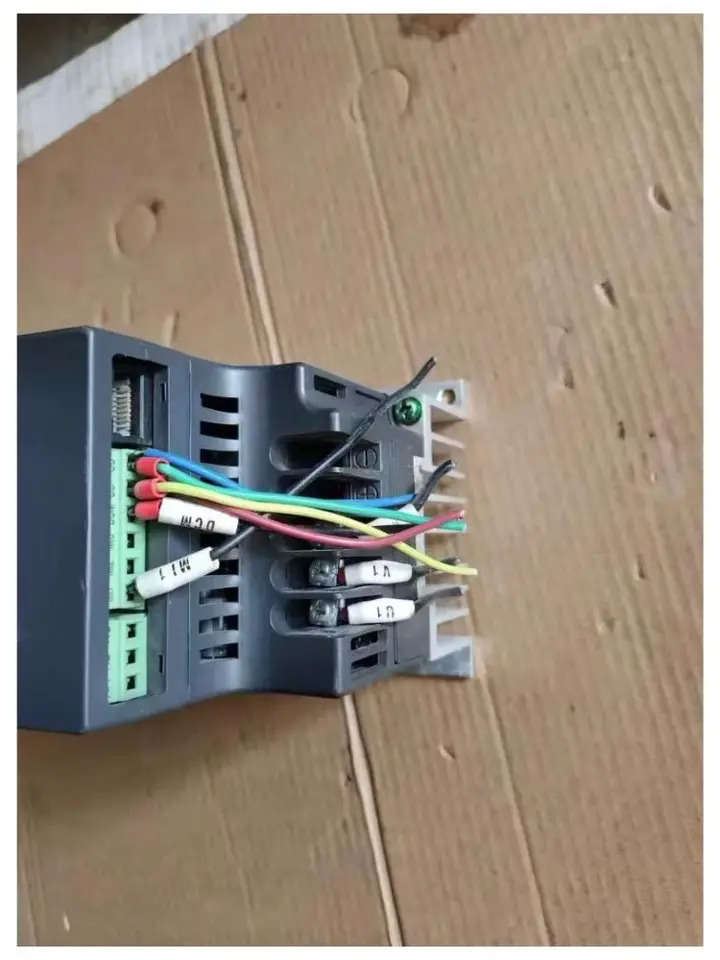 리퍼 VFD007EL43W 인버터 완료