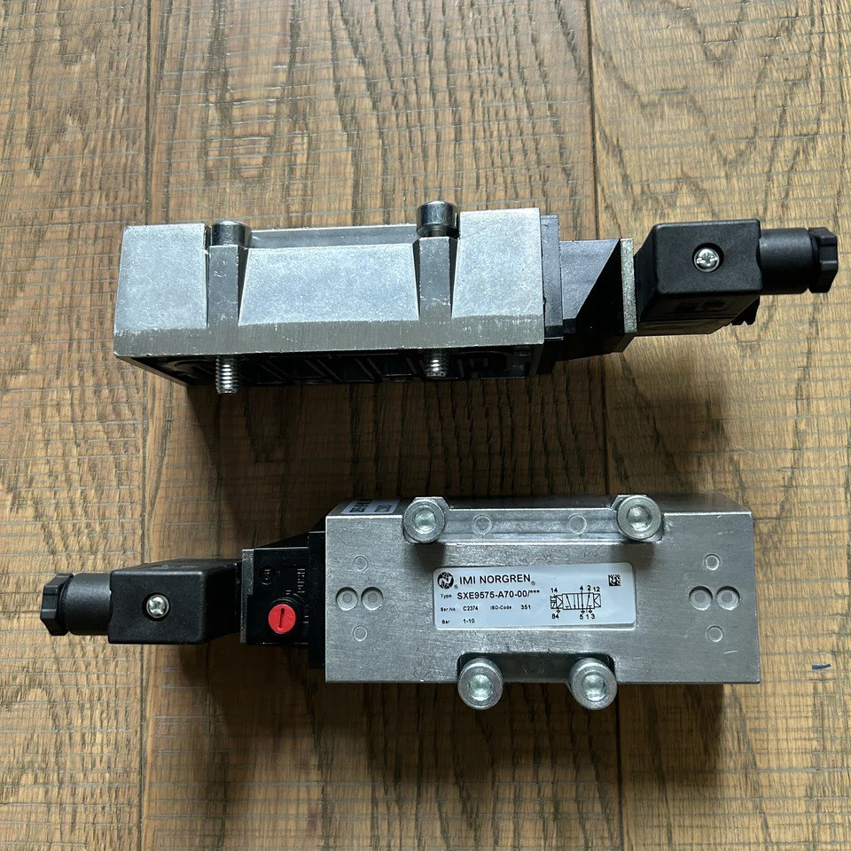 SXE9575-A75-00 비례 밸브 24V