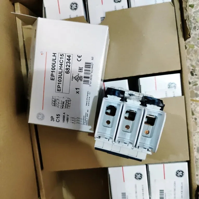GE EP100ULH 3P C15 EP103ULH4C15 682344