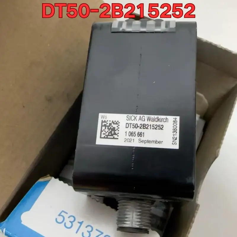 DT50-2B215252 센서