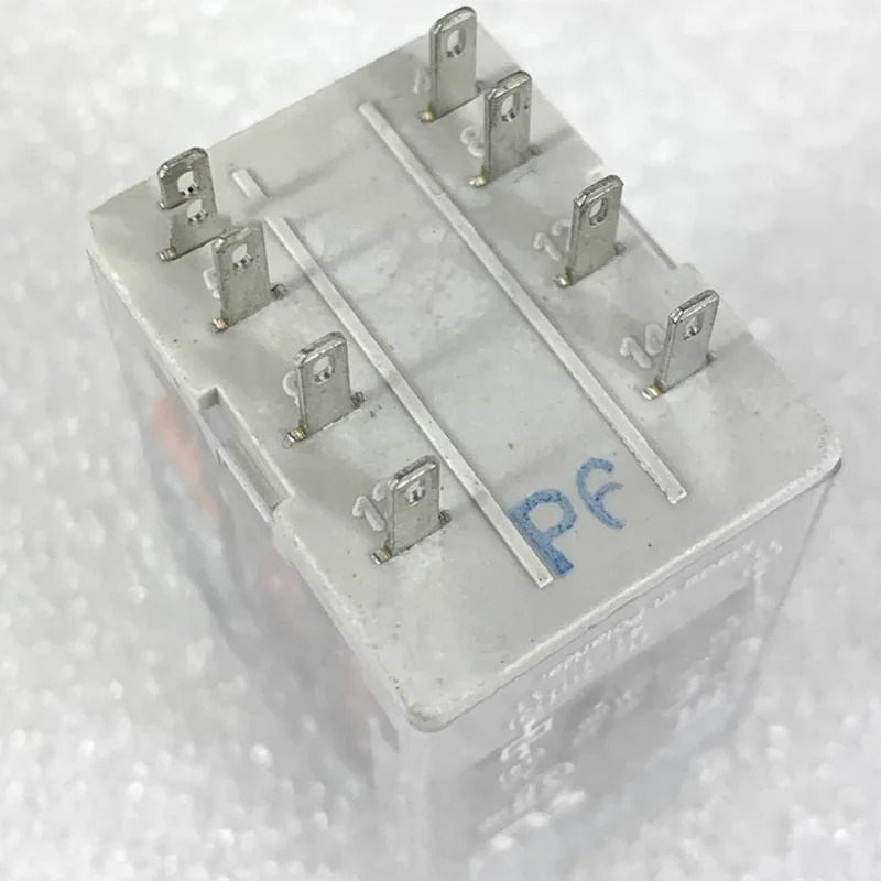 1SVR405611R1000 플매트 카펫 러그인터페이스 릴레이 ABB