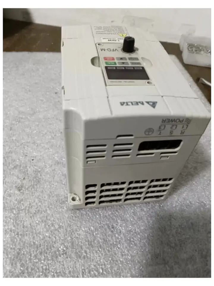 리퍼 VFD015M21B-J 인버터 완료
