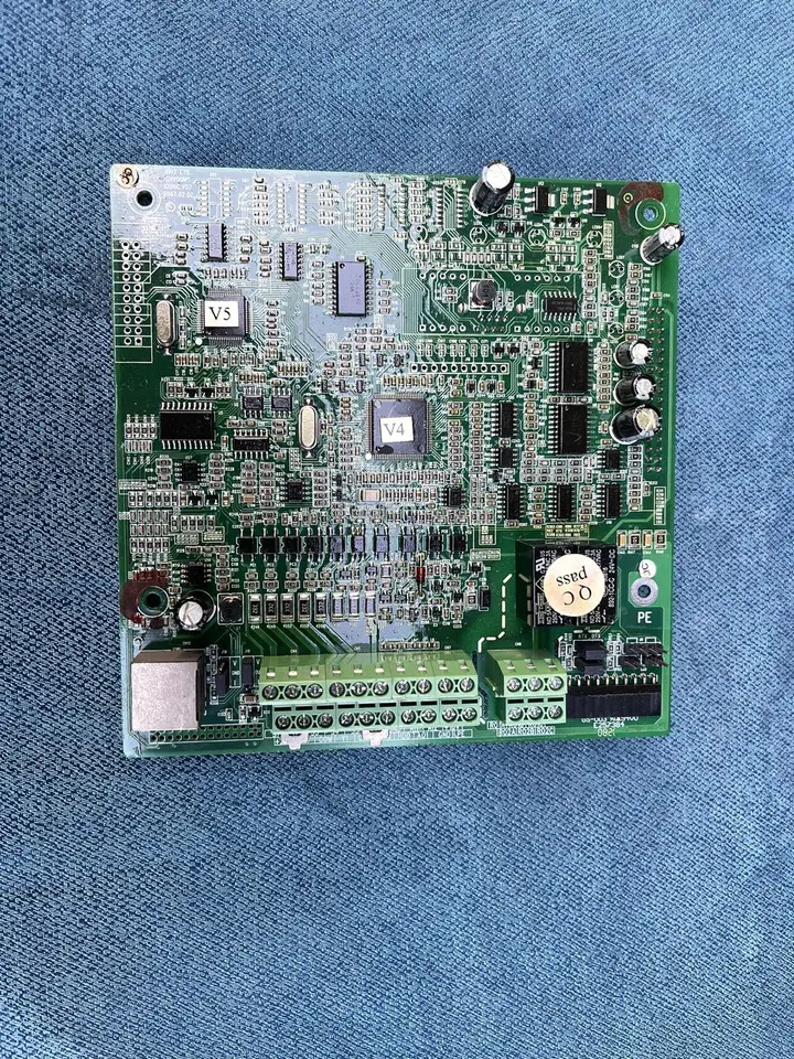 INVETON 메보드 제어 CPU 전력 변환기 CHV100 CHV110 18.5KW-630KW