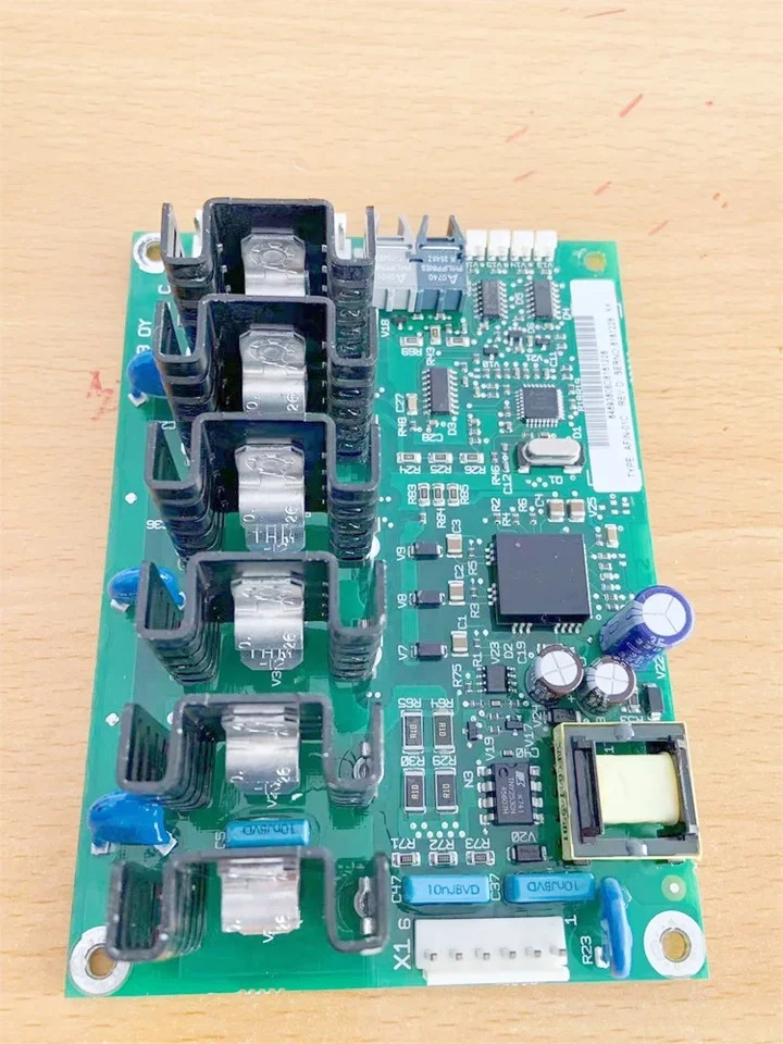AFIN-01C 냉각팬 제어 보드 ABB 주파수 변환기 ACS800-104 멀티 드라이브 풍력 리퍼 전원 카드