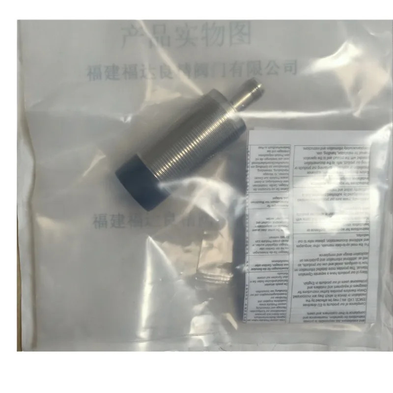 센서 E2B-M30LS15-M1-B1 OMS