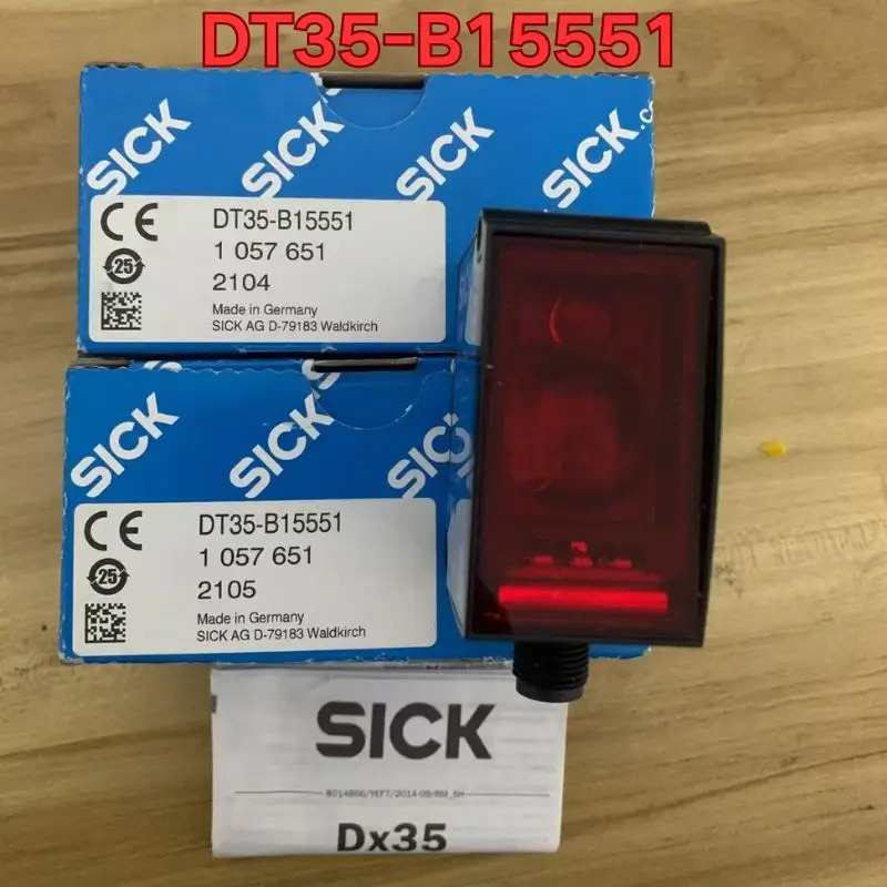 DT35-B15551 레이저 센서 신