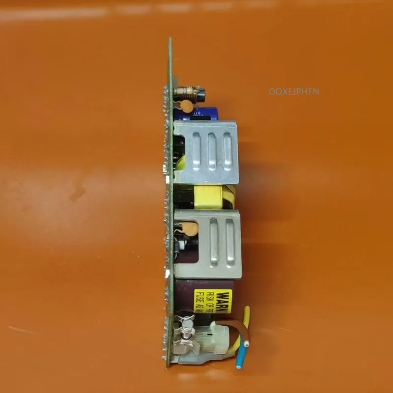 SKYNET오리지널 전원공급장치 거신 26.5V1.5A SNP-9549-MH 새 것처럼 작동