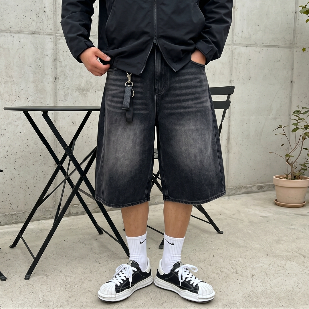 남자 청 버뮤다팬츠 빈티지 워싱 사이드 절개 핀턱 와이드 7부 데님 반바지 이미지 2