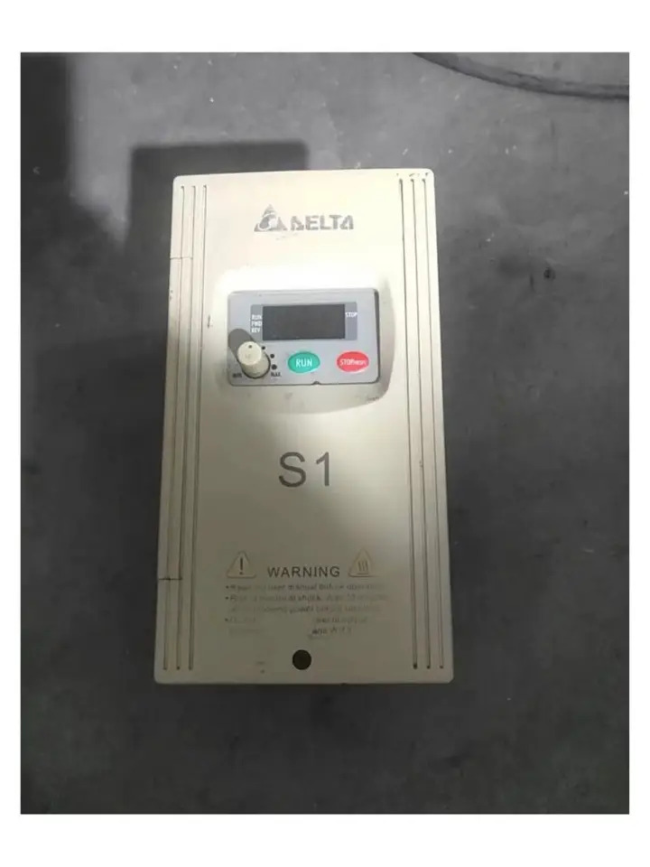 리퍼 완료 주파수 변환기 신 VFD015S21A
