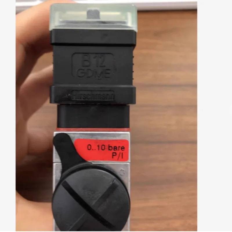 압력 스위치 MBS 5150 2011-2DB04 060N1072
