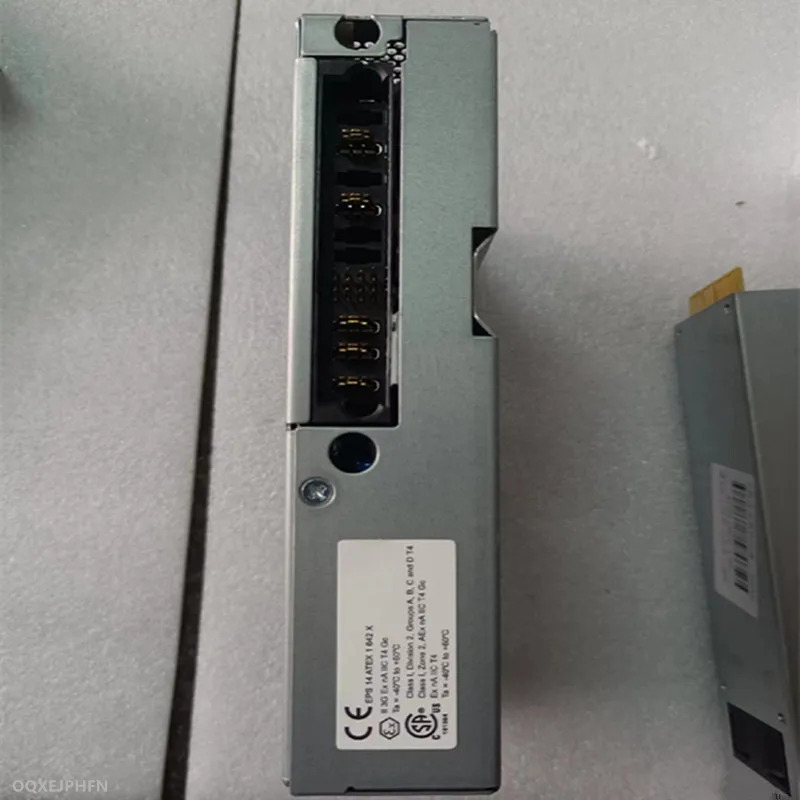 CISCO DC 150W PWR-RGD-LOW-DC-H TPSN-150AB-1 C 341-100439-01거새 원본 전원공급장치 새 처럼 작동