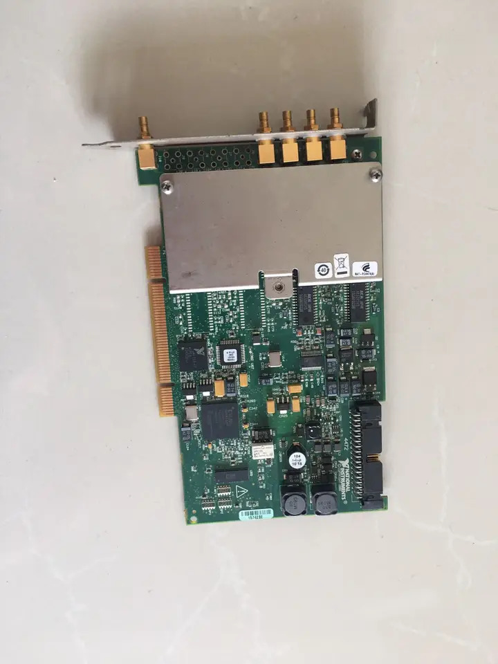 NI PCI-4474 채널 진동 장치 4 다이나믹 24 비트 사운드 신호카드 778729-01