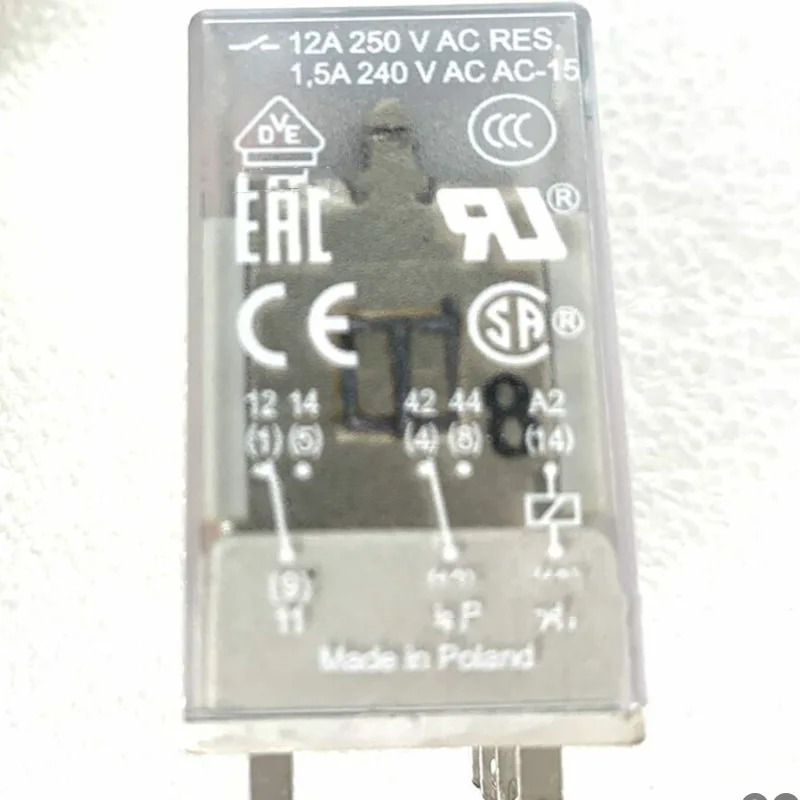 1SVR405611R1000 플매트 카펫 러그인터페이스 릴레이 ABB