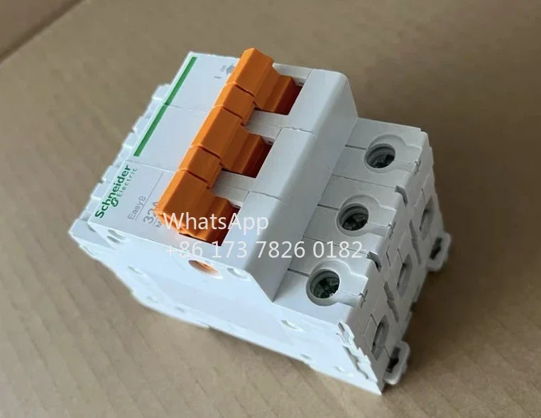 MGNEA9D332 단로기